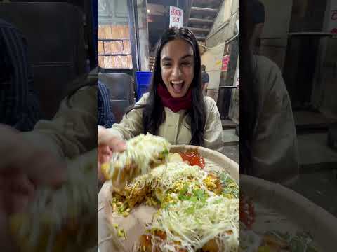 The best sandwich in Indore ! #hindi #food #vlog thumbnail