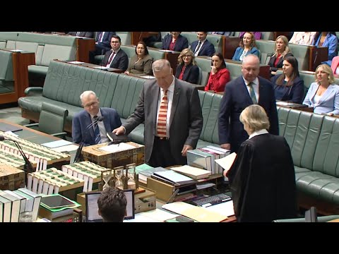 David Farley sworn in to House of Representatives following Farrer by-election victory thumbnail