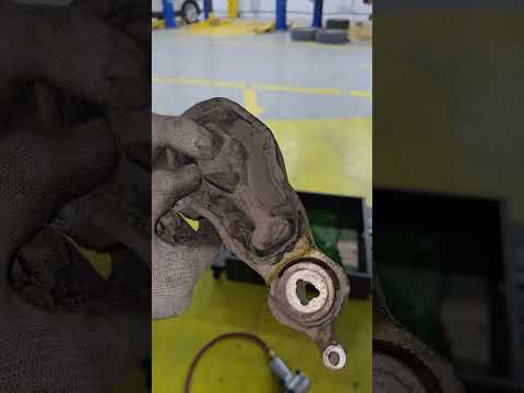 Ford Taurus engine mounting fix #automotive #DIY #garage #mechanic #trick thumbnail