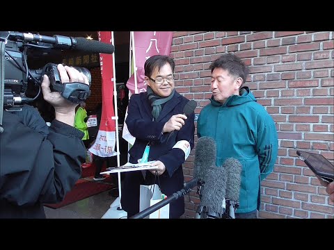 総合優勝の西彼・西海総監督　ヒーローインタビュー　長崎新聞社前　第７０回郡市対抗県下一周駅伝　２０２４０１２８ thumbnail
