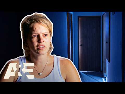 Attacked in Front of Her Son, A Young Mother Fights Back | I Survived | A&E thumbnail