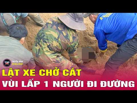 Cận cảnh người dân đào bới cát tìm nạn nhân bị xe chở vật liệu lật vùi lấp thumbnail
