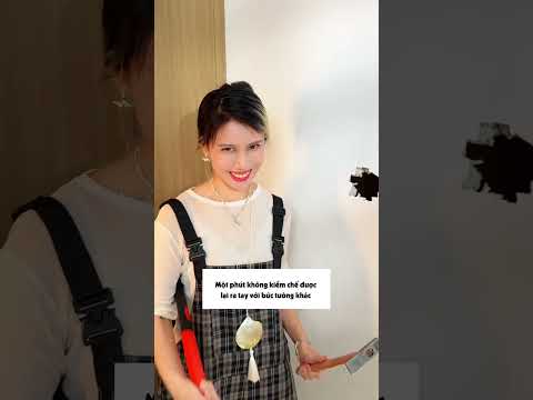 Âm thầm xây dựng hầm bí mật ở nhà anh trai thumbnail