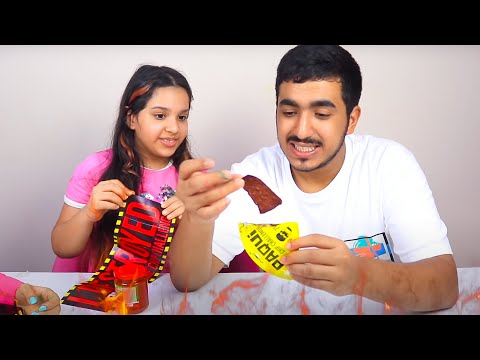 تحدي لا تختار القارورة الخطأ !! عبدالله أكل أحر شبس في العالم thumbnail
