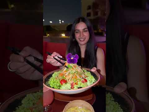 what we ate in Abu Dhabi #food #hindi #InAbuDhabi @VisitAbuDhabiChannel thumbnail