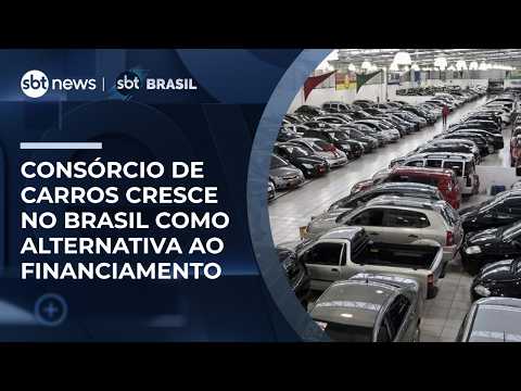 Juros altos levam brasileiros a trocarem financiamento por consórcio de carros | #SBTBrasil thumbnail