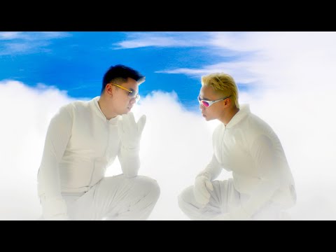 Gareth.T & 攬佬SKAI ISYOURGOD - 跟悲傷結了帳 (official video) thumbnail