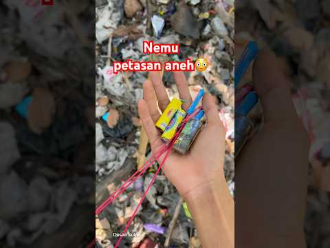 Nemu petasan aneh di tempat sampah? #fireworks #nemubarang thumbnail