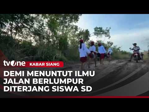 Miris! Perjuangan Siswa Melintasi Jalan Berlumpur dan Genangan Air | Kabar Siang thumbnail