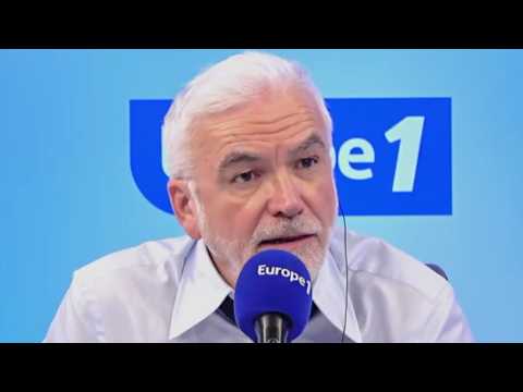 Débordements à Paris : “La prochaine étape ? Ils vont tirer à balles réelles” (Pascal Praud) thumbnail