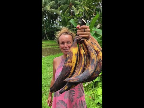 The Biggest Bananas in the World thumbnail