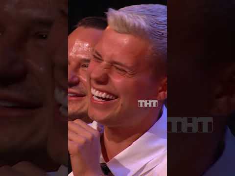 Шокировал песней 😅 #тнт #юмор #смех #comedyclub #камедиклаб #песня #клип #Воля #Харламов #Янгер thumbnail
