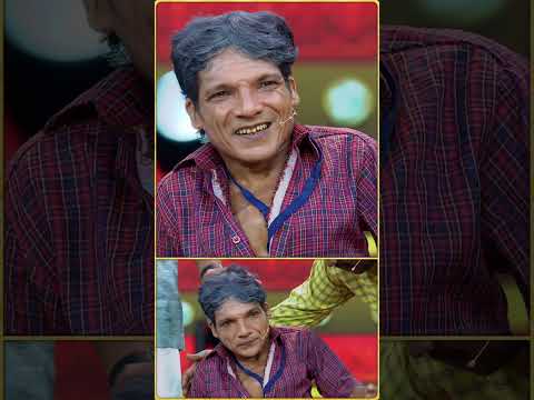 വേദിയെ ചിരിപ്പിക്കുന്ന കലാകാരൻ... thumbnail