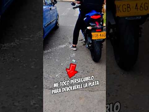 Me tocó hasta perseguirlo ??‍♂️ TERMINA MAL #biker #motos #humor #viral #dinero thumbnail