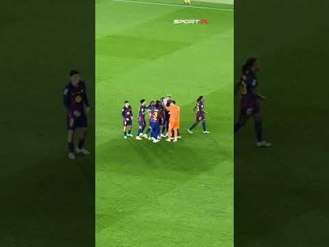 Tak Lewandowski został pożegnany przez Camp Nou. Te sceny przejdą do historii piłki thumbnail