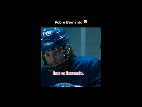El flow de Bernardo en la pista 🍌  #offcampus thumbnail
