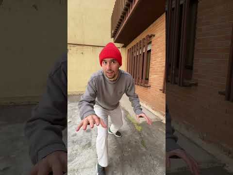 He jugado con la MUÑECA del JUEGO del CALAMAR thumbnail