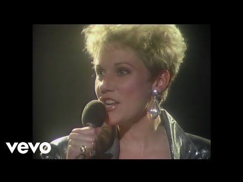 Anne Murray - Who’s Leaving Who thumbnail