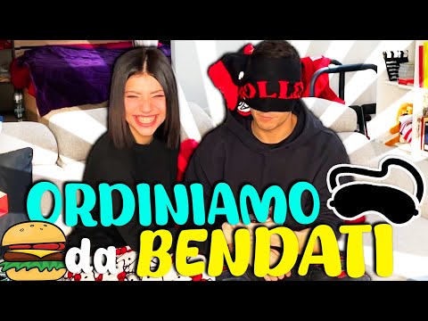 ORDINIAMO CIBO DA BENDATI CON LA MIA RAGAZZA !! #2 thumbnail