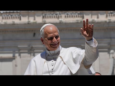 Pope Leo breaks tradition with stark AI warning thumbnail