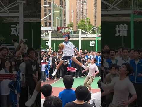 法拉利校园行被同学上了一课！ #籃球 #basketball thumbnail