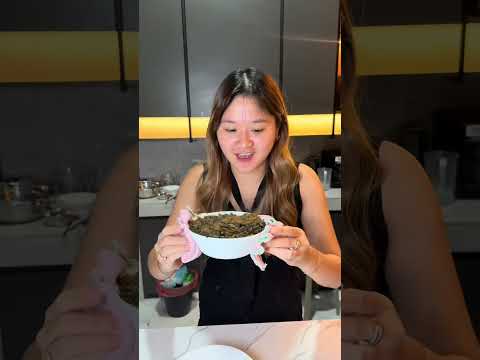 Siapa suka makan babi?! #dellaseptt #dailylife #comedy #funnycomedy #lucu #prank #ngakak #foodie thumbnail