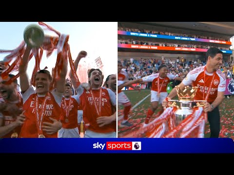 ARSENAL LIFT THE PREMIER LEAGUE TROPHY! 🏆🔴 thumbnail