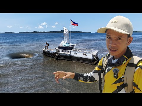 They Built this Unsinkable Boat to Guide the Sailors thumbnail