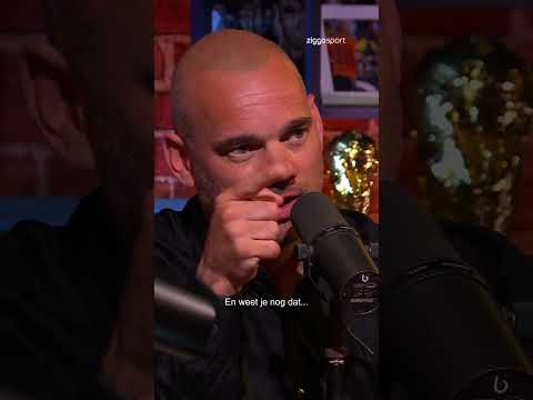 ‘Wij liepen gewoon in de dikkertjesgroep’ 😂 #ZiggoSport #WesEnRaf #Sneijder #VanderVaart #Ajax thumbnail