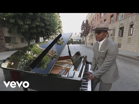 Jamie Foxx - In Love By Now (Album Shoot BTS) thumbnail