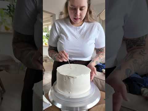 Robię brzydkie torty 🎂🌸 bratki thumbnail