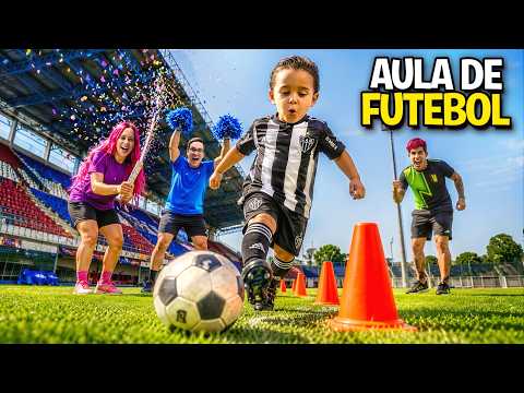 O DAVI ENTROU PRA ESCOLINHA DE FUTEBOL *ele gostou? thumbnail