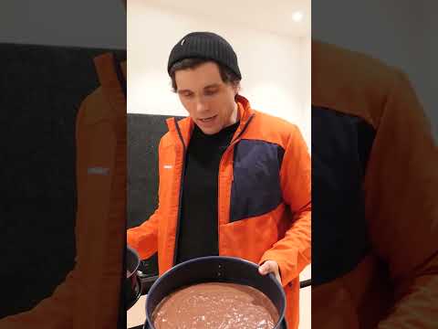 Paluten backt den Kuchen für GermanLetsPlay thumbnail