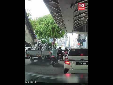 Lelaki Pandu Lawan Arus Di Jalan Hang Tuah Positif Dadah  #MGFlash thumbnail