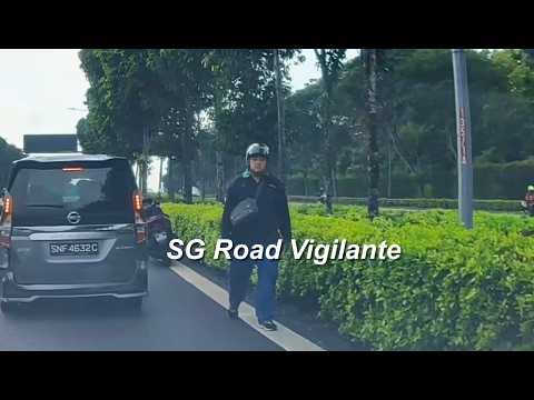 3jun2026 malaysian motorcyclist stopped on lane 1 of the expressway and caused  chain collision thumbnail