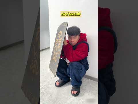 Anh 2 tôi vì màn hình máy tinh đã phải đi nhập kho!! :]]] thumbnail