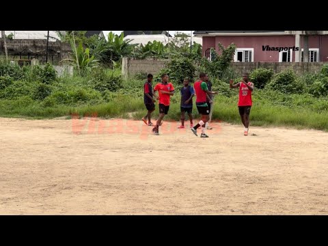 When an African father send you to play ⚽️ and you say you want to study??? thumbnail