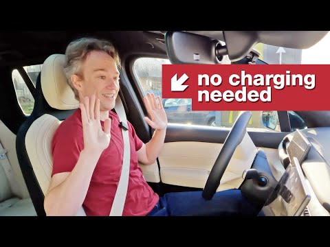 A robot just swapped my electric car's battery thumbnail