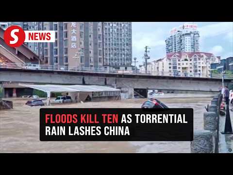 At least 10 killed as heavy rains drench southern, central China thumbnail