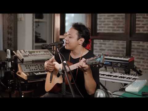 SMOOTH - SANTANA | FELIX IRWAN acoustic cover on Spotify & Apple Music thumbnail