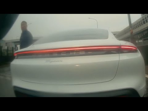 我先自幹我用騎禁行機車道比你中指，但這也不是你能逼車的理由，吃你的罰單（檢舉兩張，一張成功） thumbnail