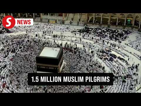 Muslims perform the Hajj in Saudi Arabia's Mecca thumbnail