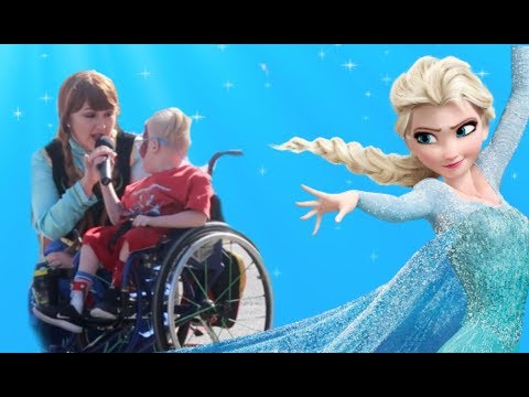 Performing Elsa's Songs LIVE as Anna! *super emotional* thumbnail