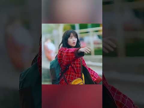 🎧❤️ «تبدلت السماعات بالخطأ… لكن القدر أعادهما لبعض بطريقة صادمة 😳✨» thumbnail