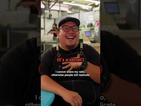 This Hawker Put WHAT on Hokkien Mee?! ? #8dayseat #8dayseathawker #hokkienmee #sgfoodie #foodtok thumbnail