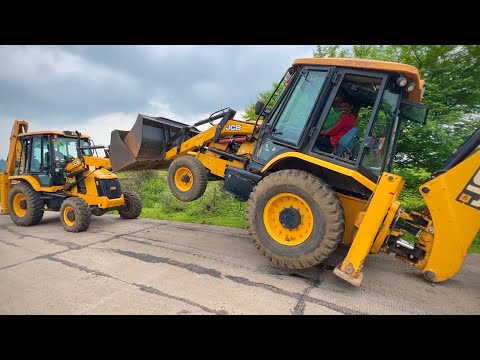 JCB vs JCB vs Tractor | Tochan Mukabla Mahindra 275 Di XP Plus and Eicher 242 JCB 3dx Xpert thumbnail
