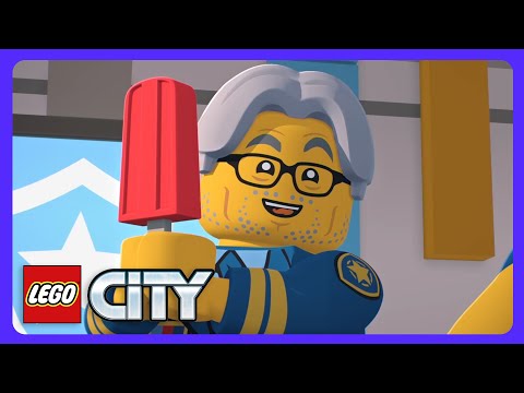 LEGO City - ¡Duelo de policías asombroso! 👮 | Dibujos Infantiles | WildBrain Niños thumbnail