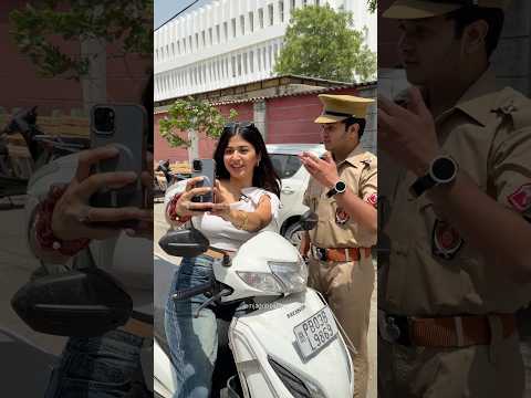 That One Crazy Snapchat Lover👻🤣 #snapaddict #jagritipahwa #snapstreaks #dailysnaps #policechallan thumbnail
