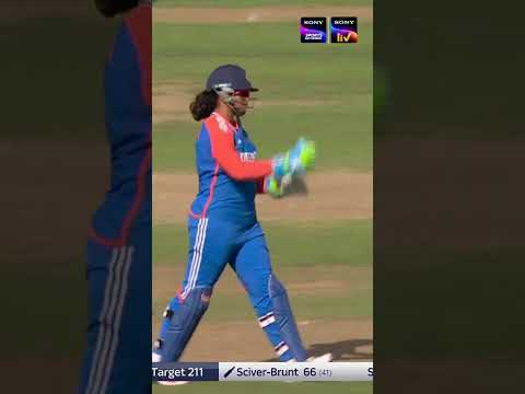 When Shree Charani made England's batting lineup look clueless 😵‍💫 thumbnail