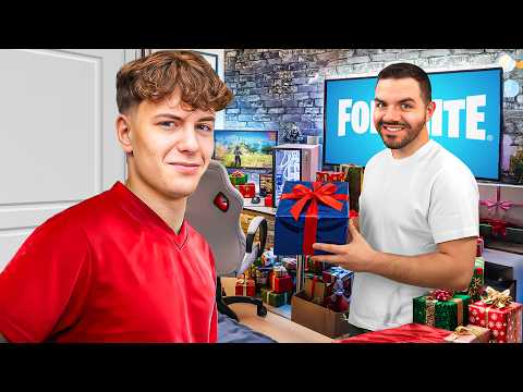 Surprising Clix With Birthday Presents! thumbnail